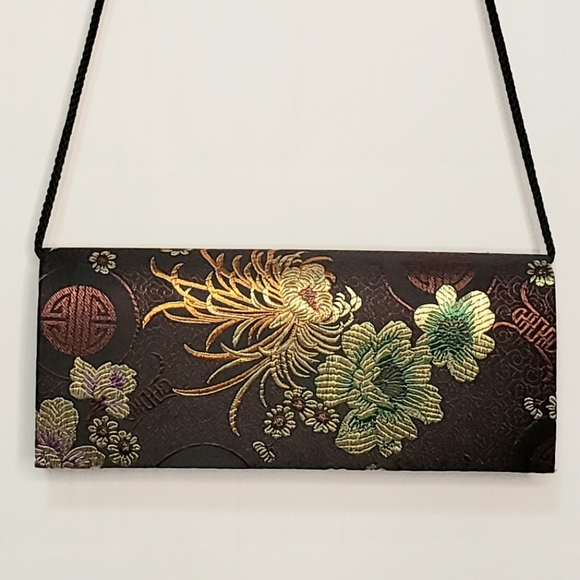 *SOLD* Asian Motif Floral Shimmer Evening Bag - Picture 8 of 8